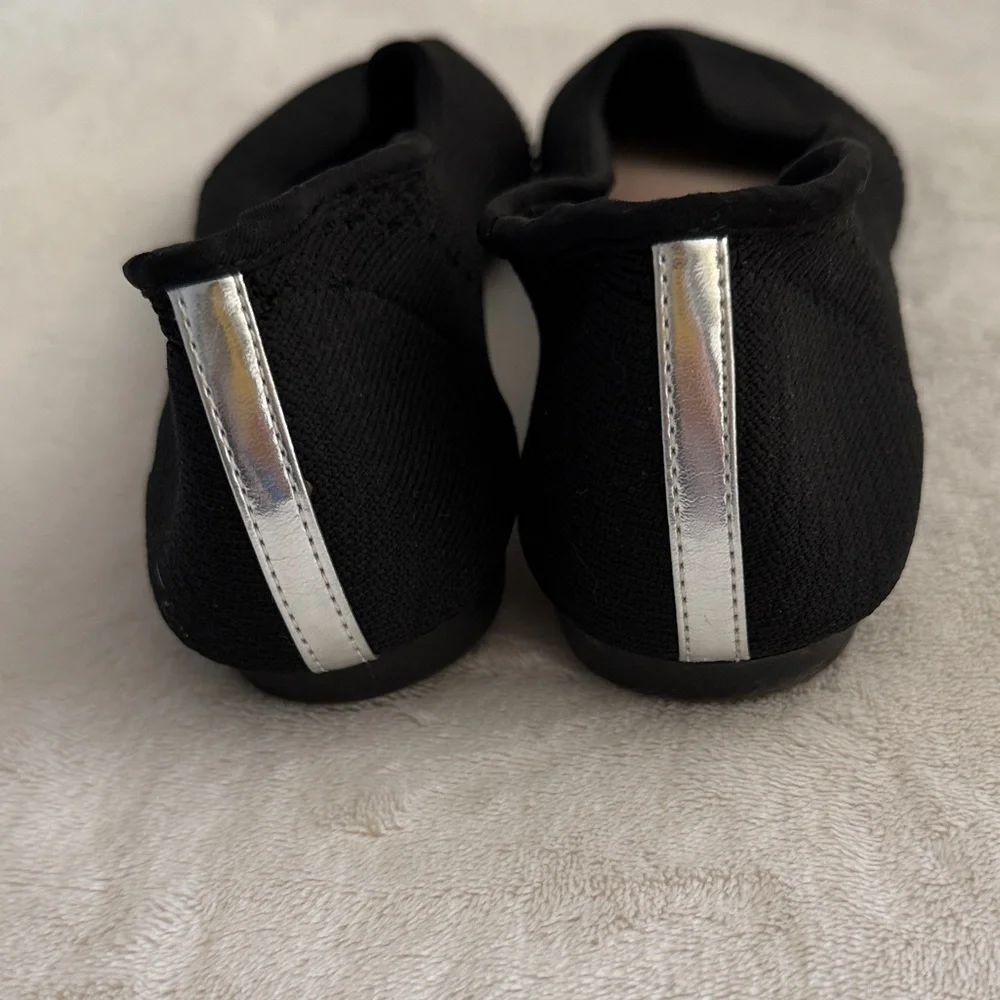 Steven Women's Black Slip-On Flats / 8.5 - Picture 2 of 6